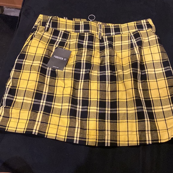 Women’s zip up mini skirt - Picture 2 of 2